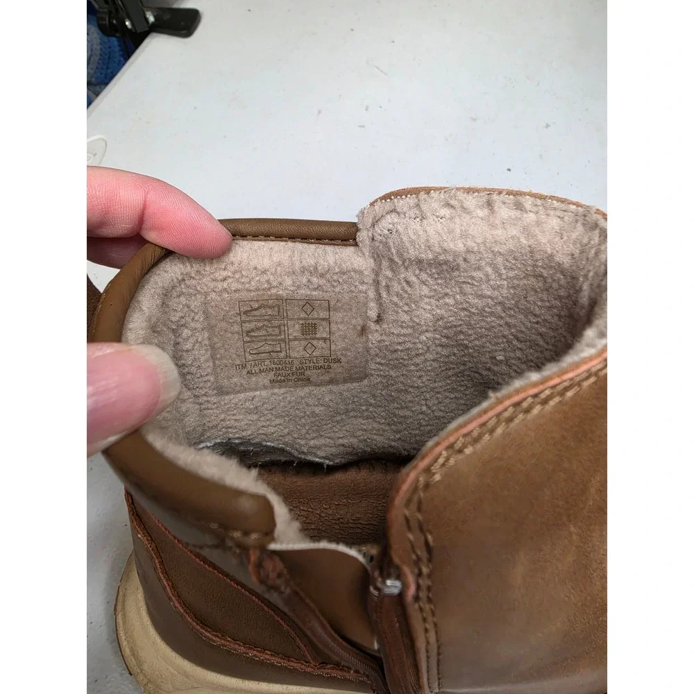 Khombu Dusk Womens Brown Faux Fur Lined Ankle Boots Size 8M